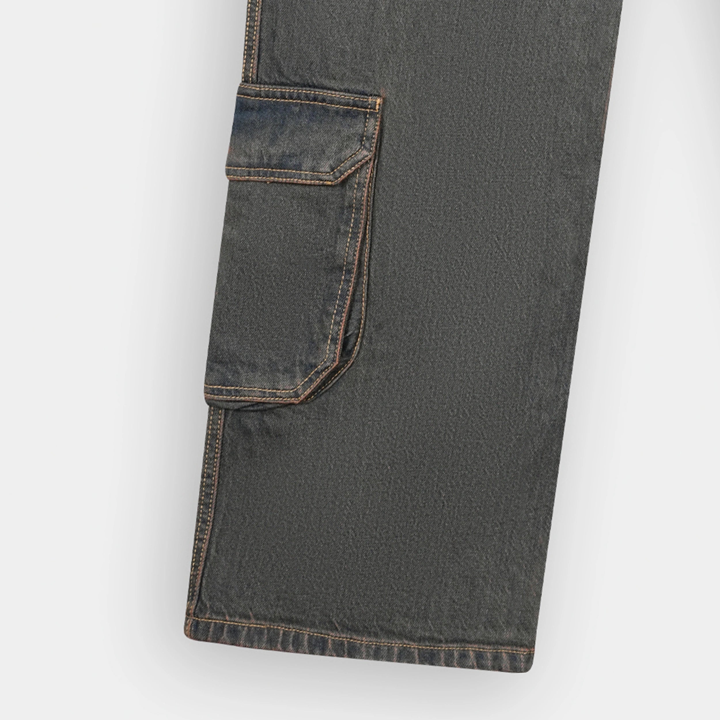 Stylish Multi Pocket Rusty Tint True Baggy Denim Cargo Jeans from BSG for versatile fashion