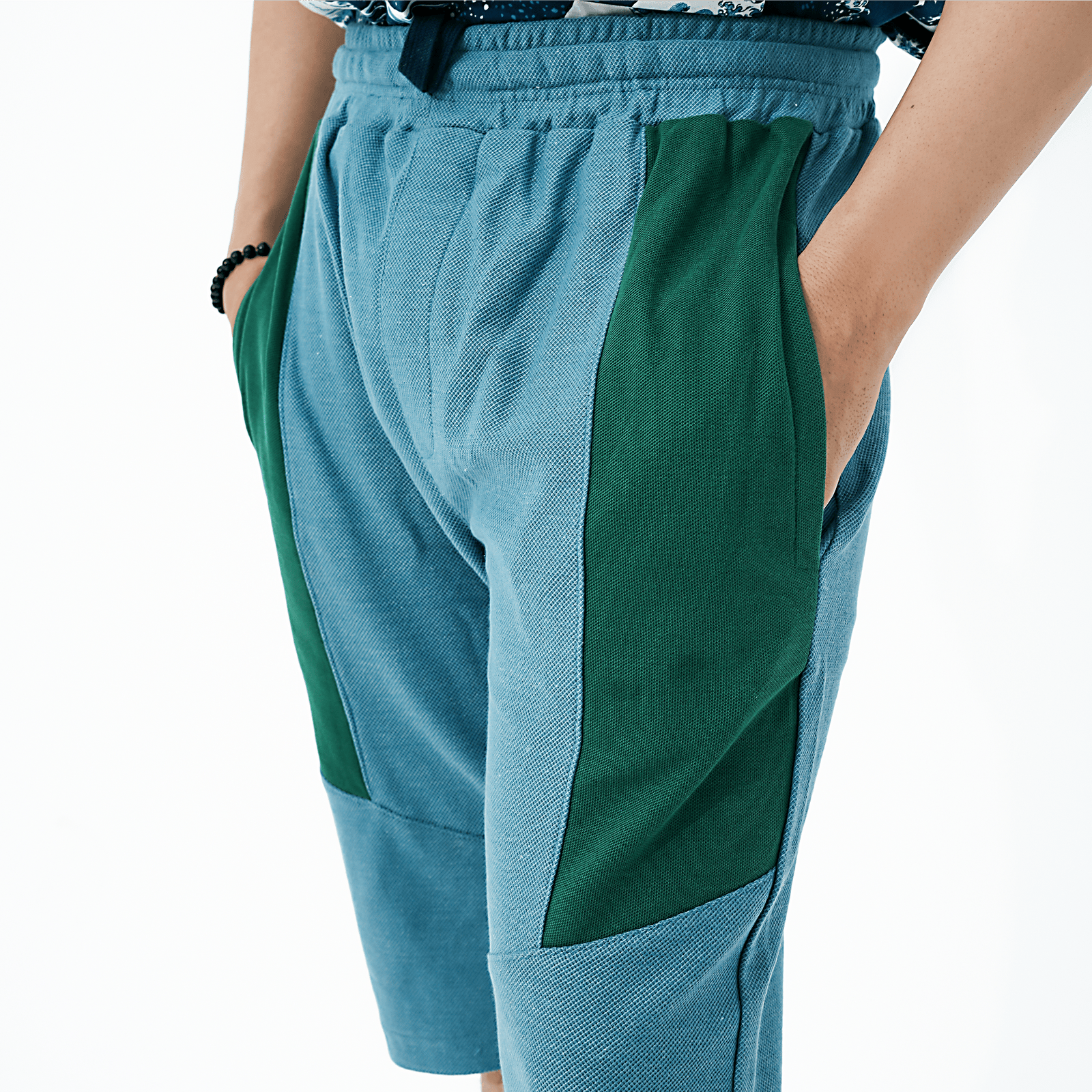 Men's Two Tone Casual Shorts in Blue and Green for a Stylish Summer Look